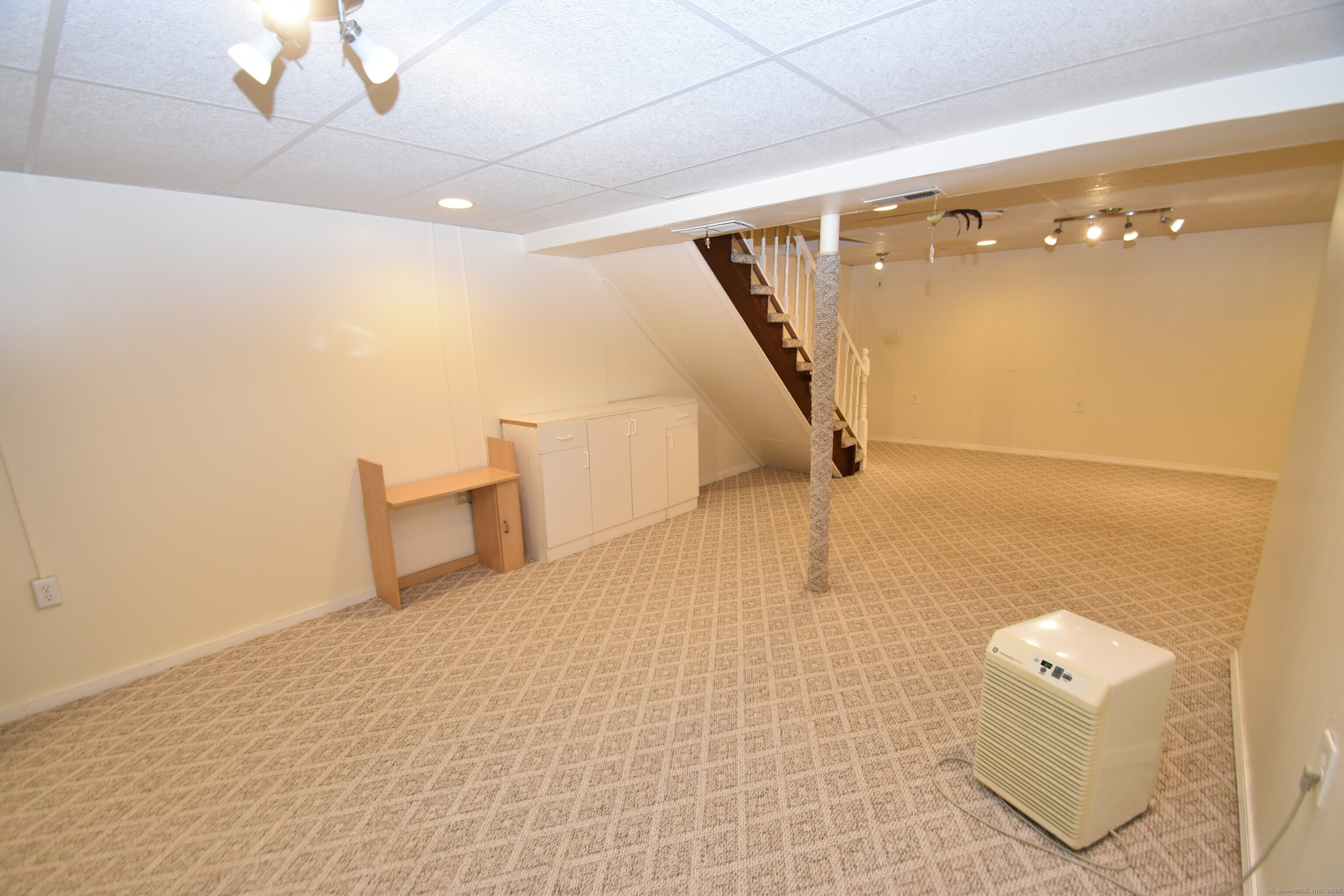 5 Garland Drive Glastonbury CT 06033