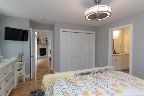 33 Gaby Lane Naugatuck CT 06770