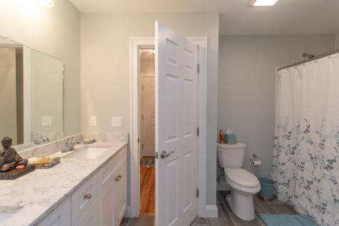 33 Gaby Lane Naugatuck CT 06770