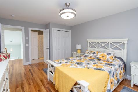 33 Gaby Lane Naugatuck CT 06770