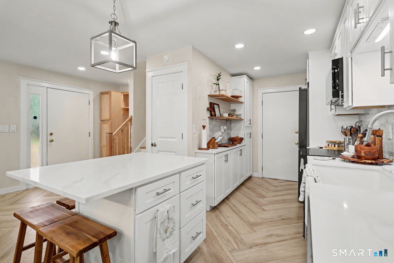 181 West Walk West Haven CT 06516