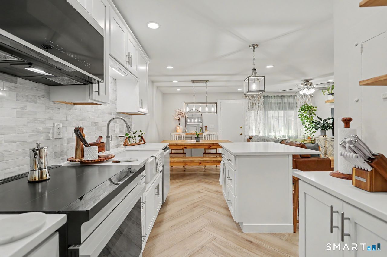 181 West Walk West Haven CT 06516