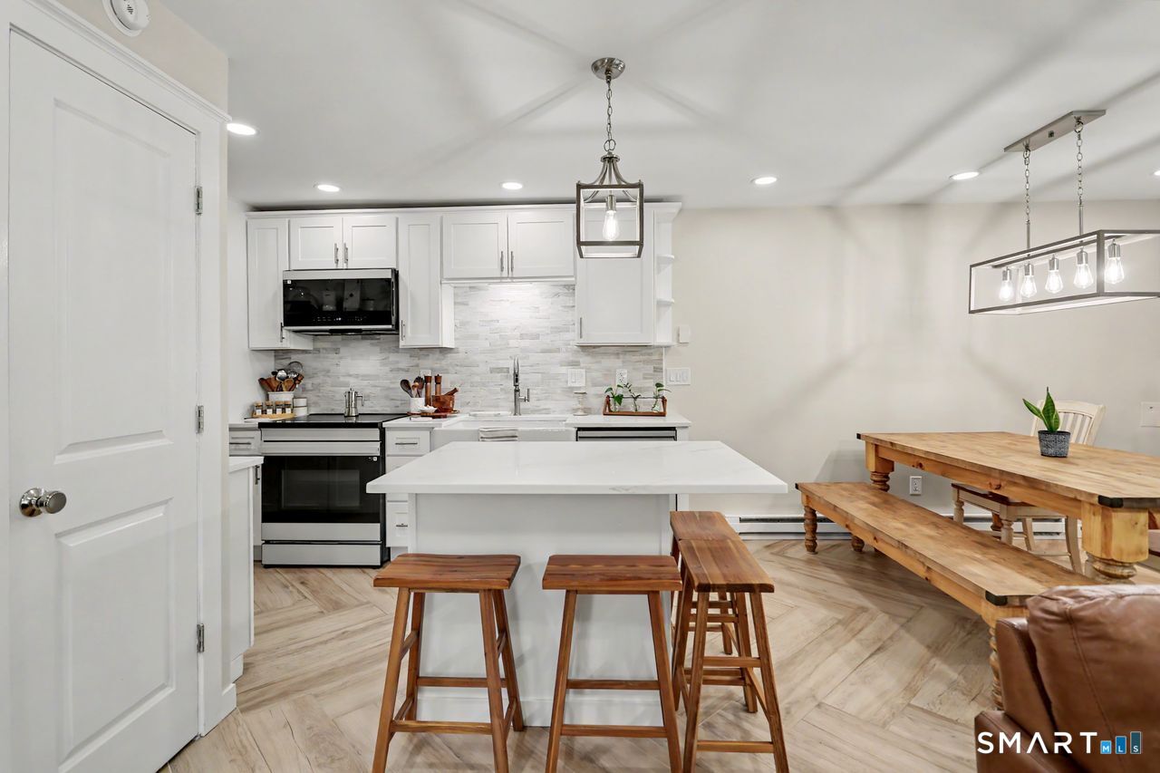181 West Walk West Haven CT 06516