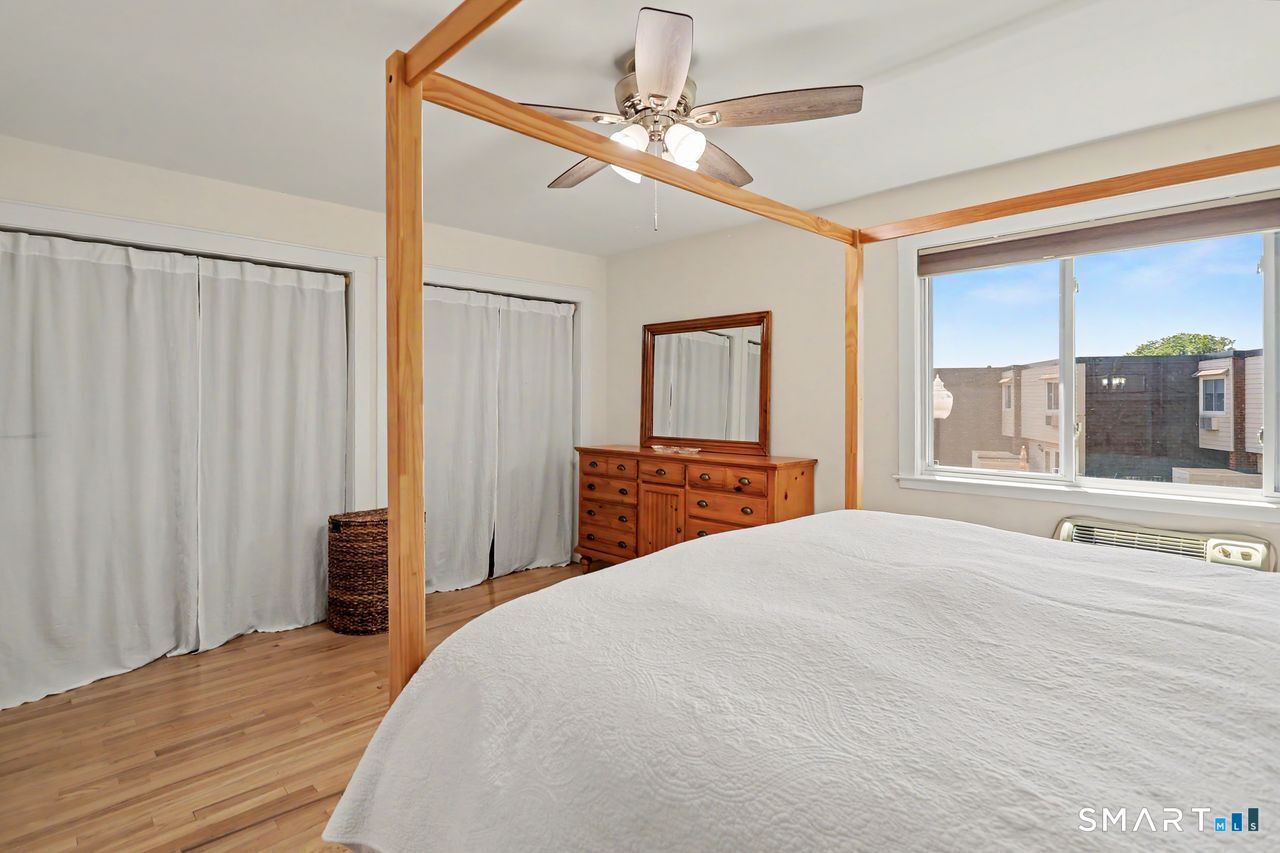181 West Walk West Haven CT 06516