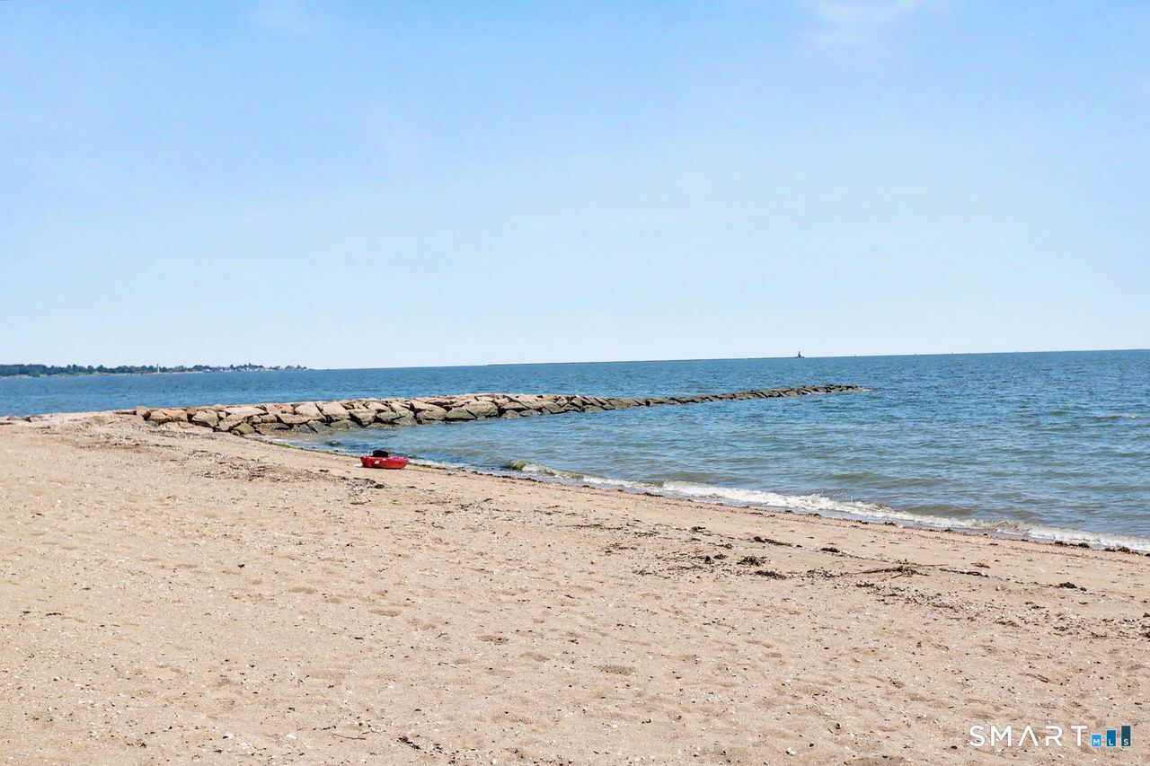 181 West Walk West Haven CT 06516