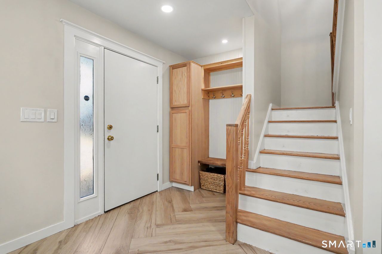 181 West Walk West Haven CT 06516