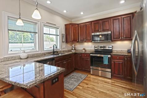 102 Lantern Court Clinton CT 06413