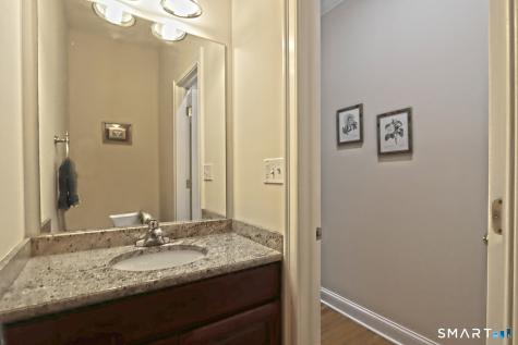 102 Lantern Court Clinton CT 06413