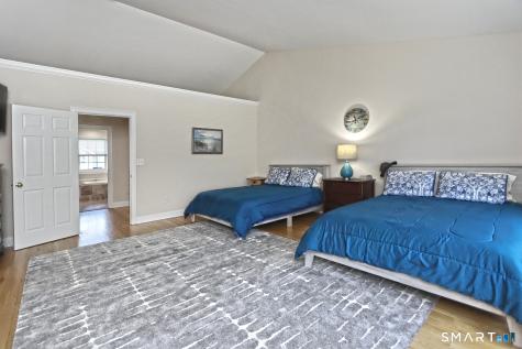 102 Lantern Court Clinton CT 06413