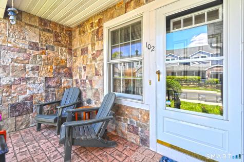 102 Lantern Court Clinton CT 06413