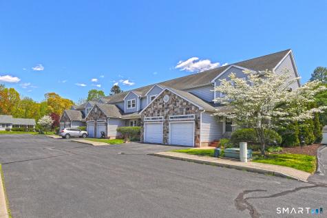 102 Lantern Court Clinton CT 06413