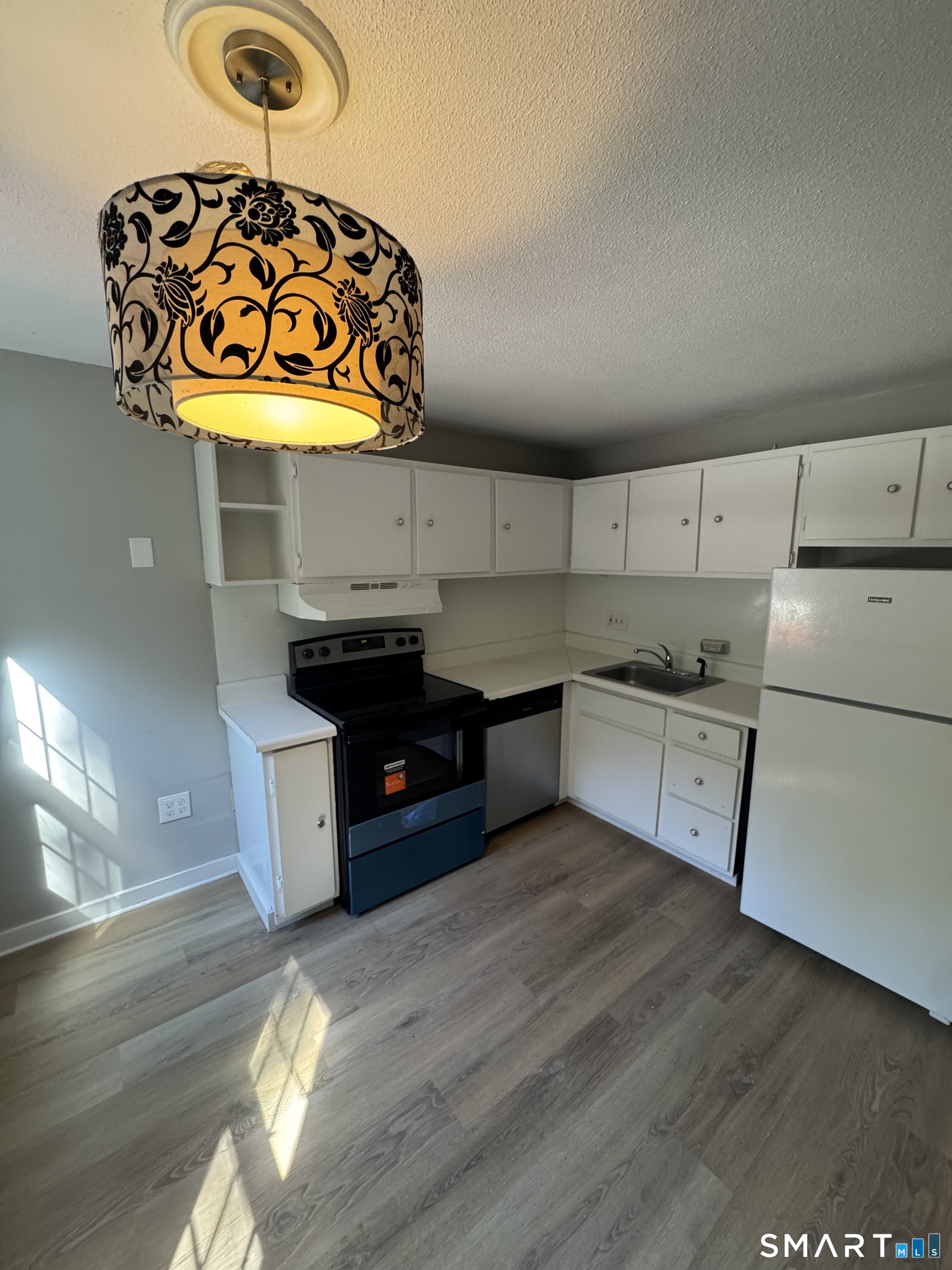 239 Old Farms Road Avon CT 06001
