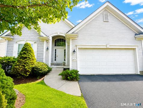 171 Country Club Drive Oxford CT 06478