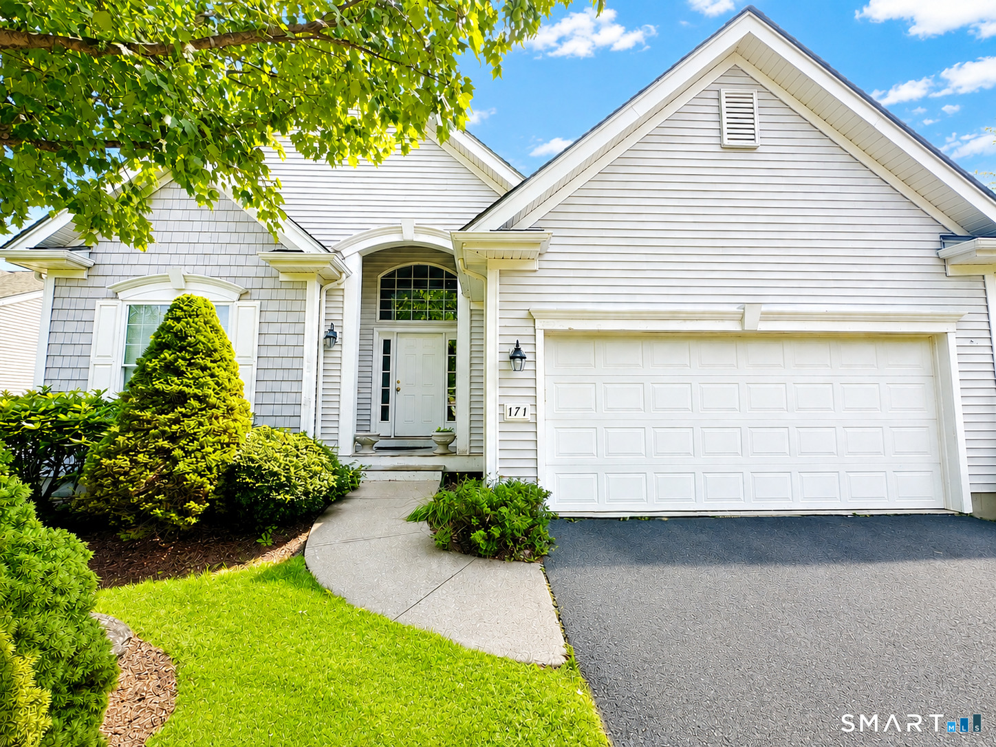 171 Country Club Drive Oxford CT 06478