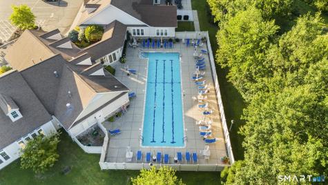 171 Country Club Drive Oxford CT 06478