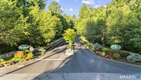 171 Country Club Drive Oxford CT 06478