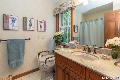 35 Woodbury Hill Woodbury CT 06798