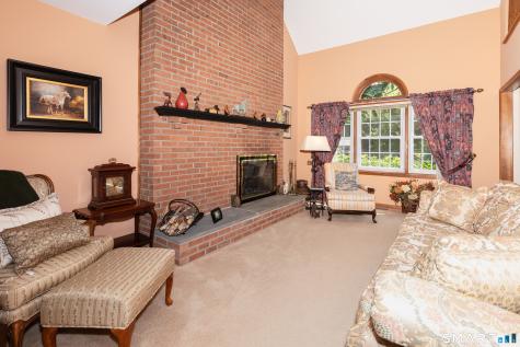 35 Woodbury Hill Woodbury CT 06798