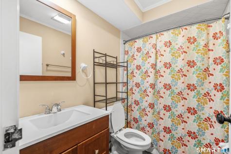 560 Yale Avenue Meriden CT 06450