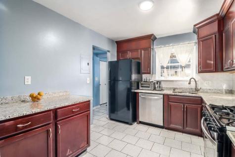 93 Park Avenue Danbury CT 06810