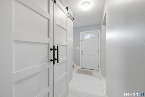 69 Sutton Place Bloomfield CT 06002