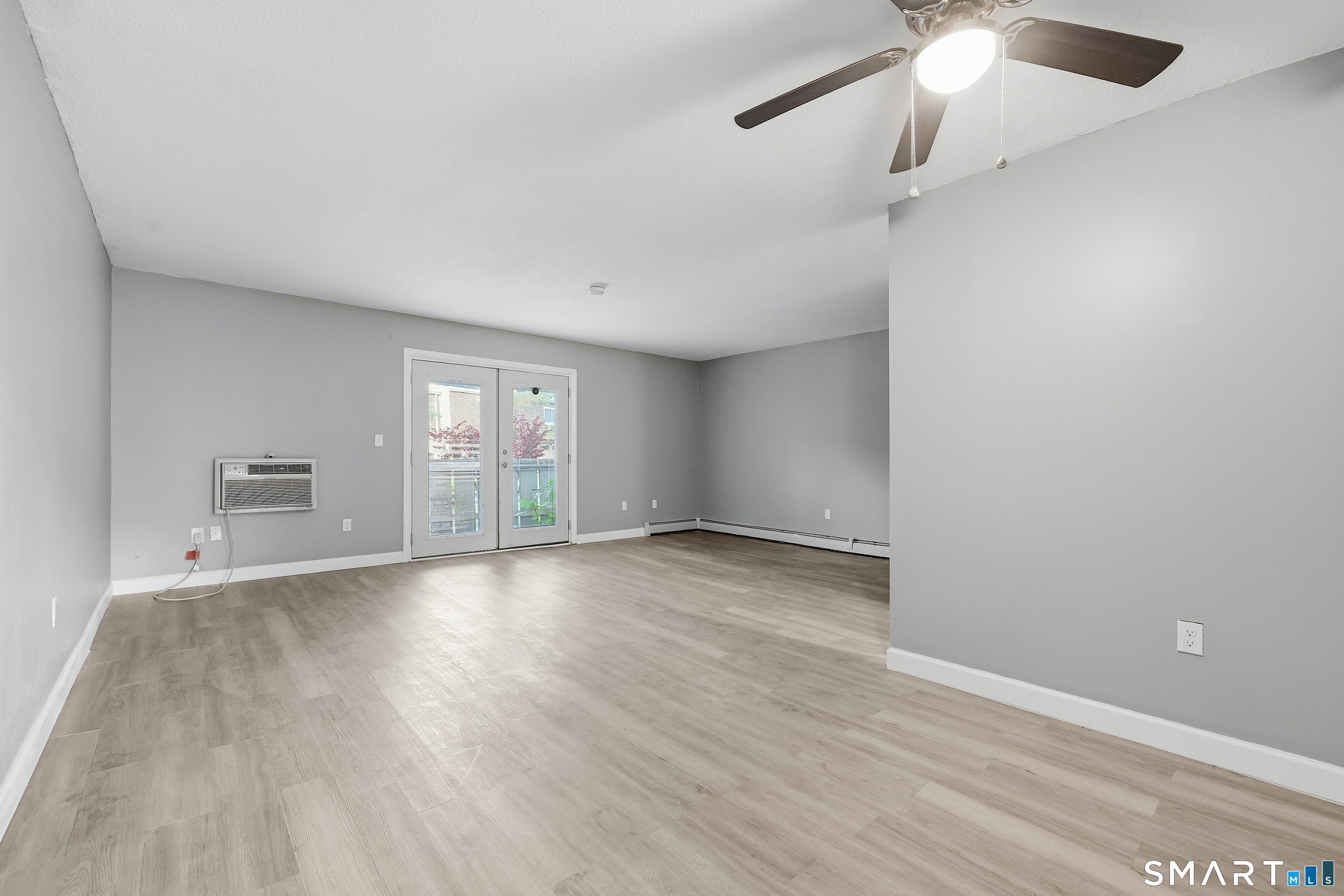 69 Sutton Place Bloomfield CT 06002