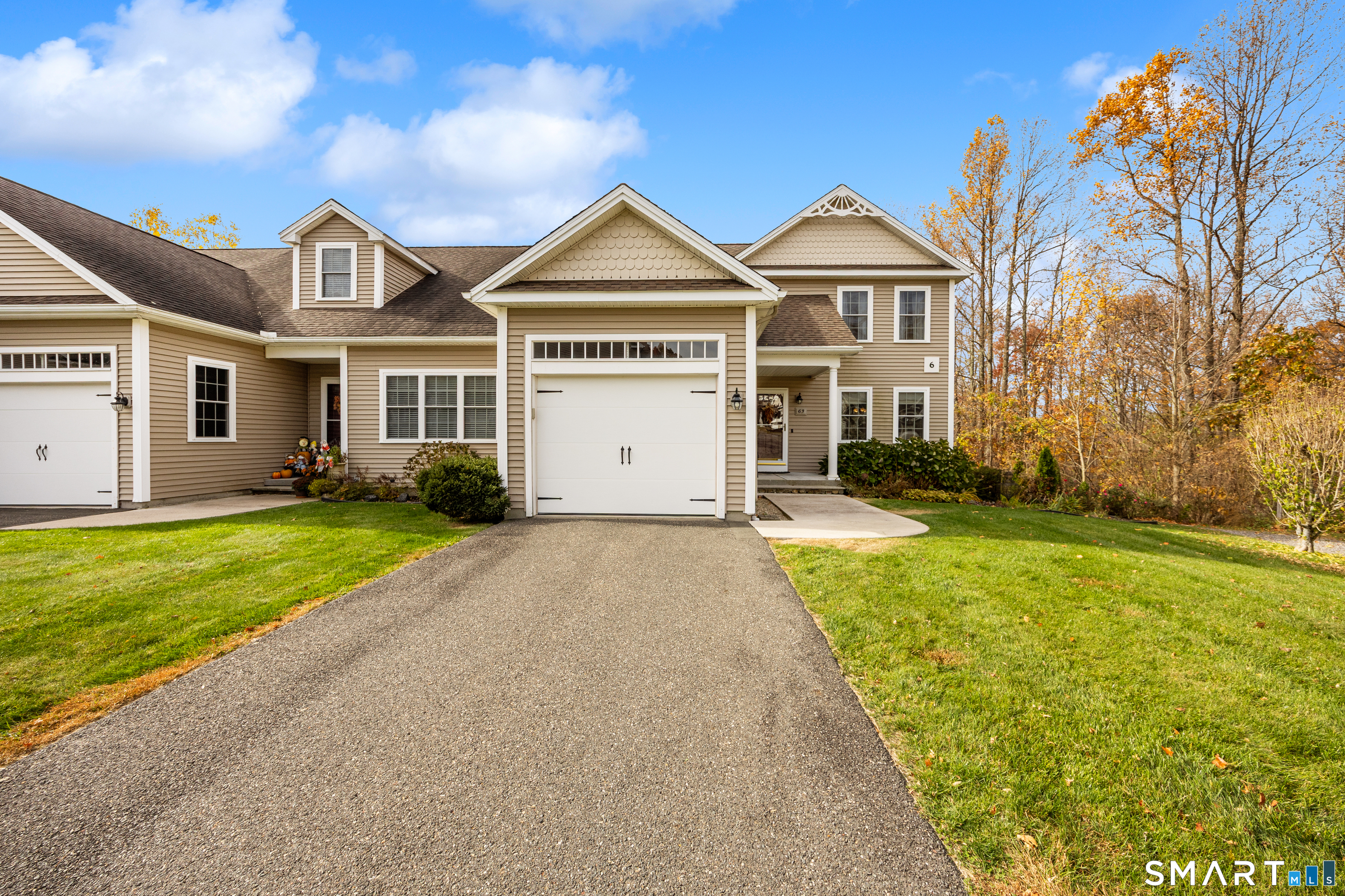 6 Boulder Brook Court Prospect CT 06712