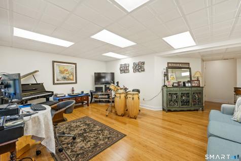 6 Boulder Brook Court Prospect CT 06712