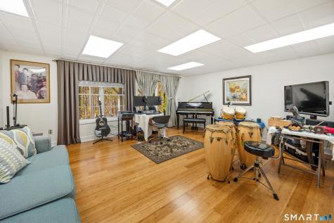 6 Boulder Brook Court Prospect CT 06712