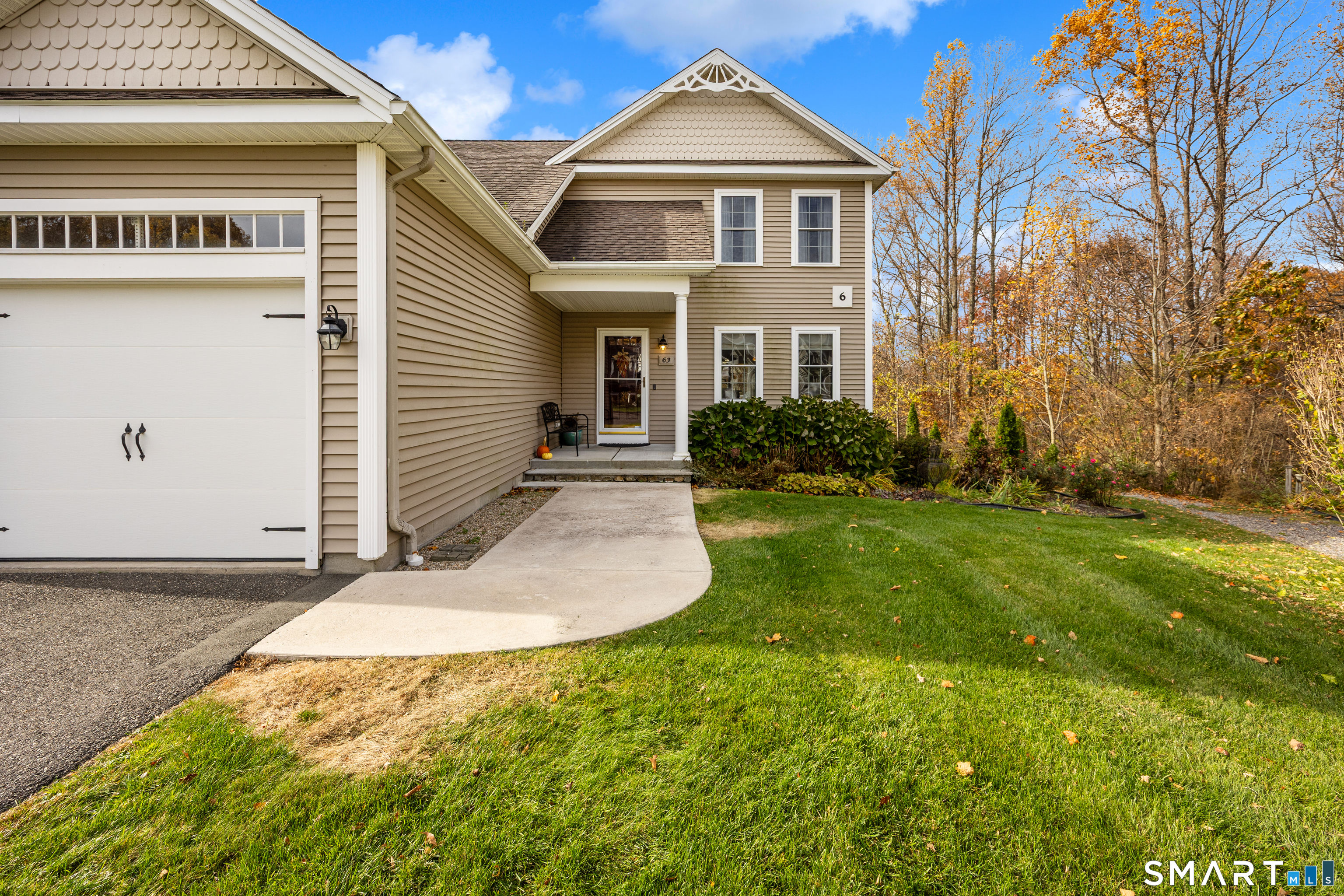 6 Boulder Brook Court Prospect CT 06712