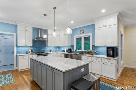 7 Tall Oaks Drive New Milford CT 06776