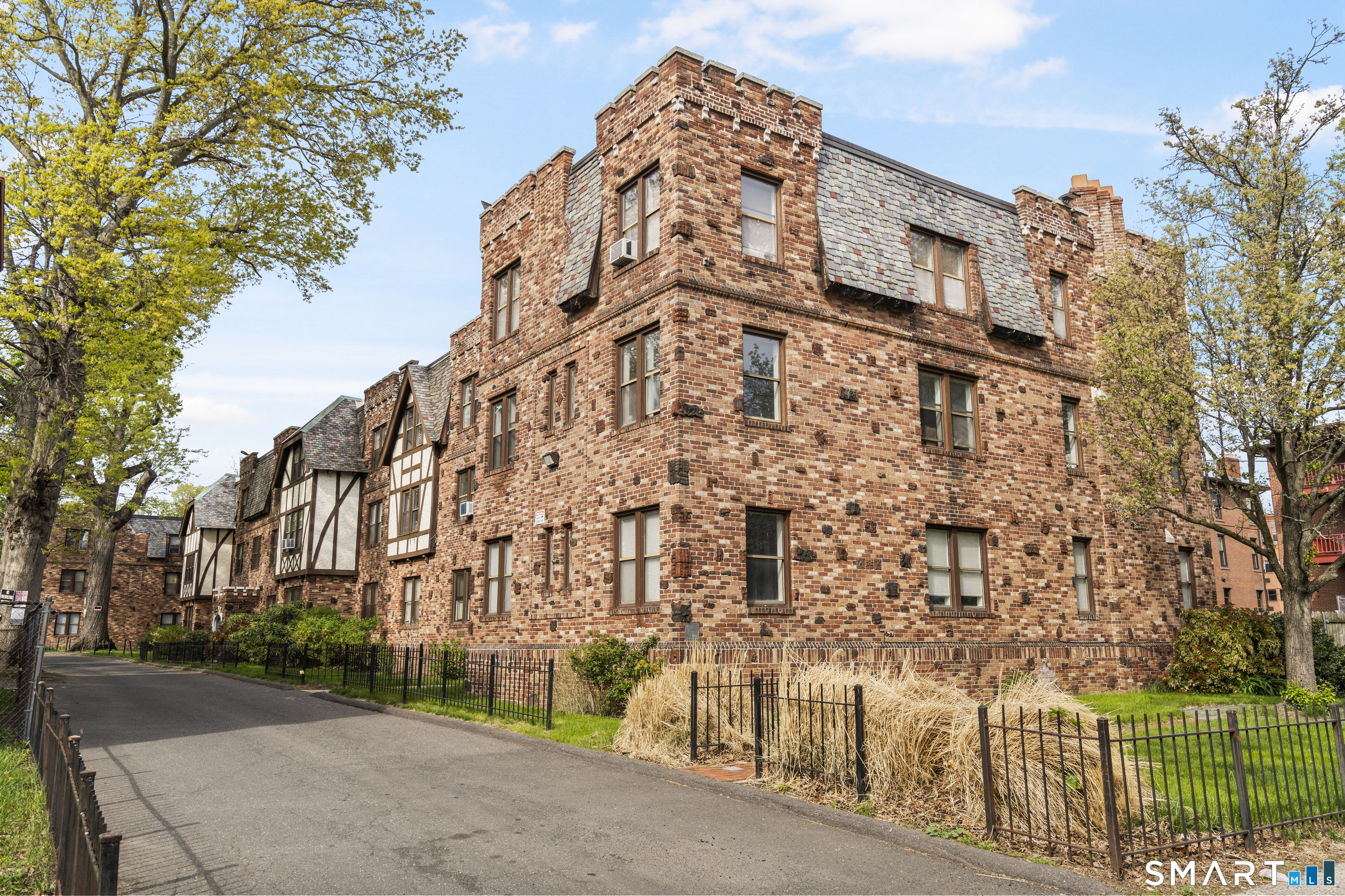 16-20 Townley Street Hartford CT 06105