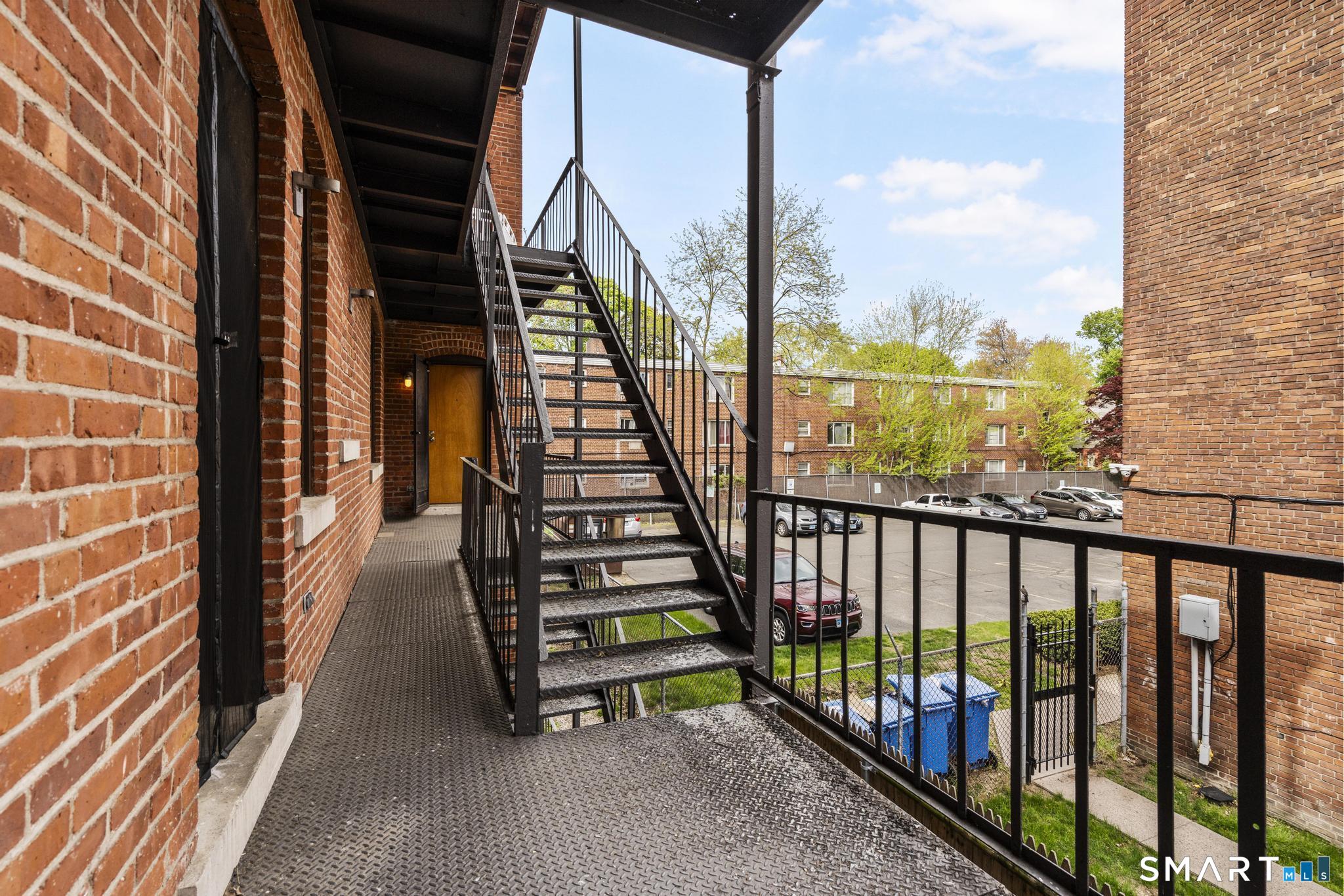 16-20 Townley Street Hartford CT 06105