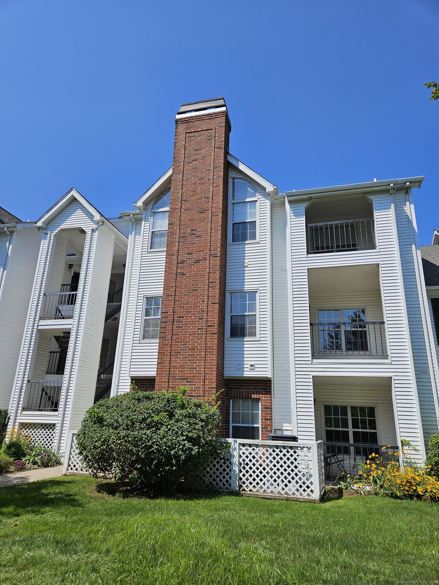 31 High Street East Hartford CT 06118