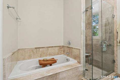100 Stone Ridge Way Fairfield CT 06824