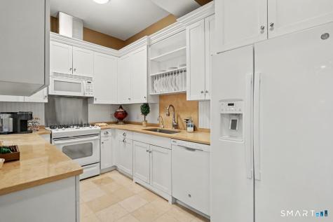 100 Stone Ridge Way Fairfield CT 06824