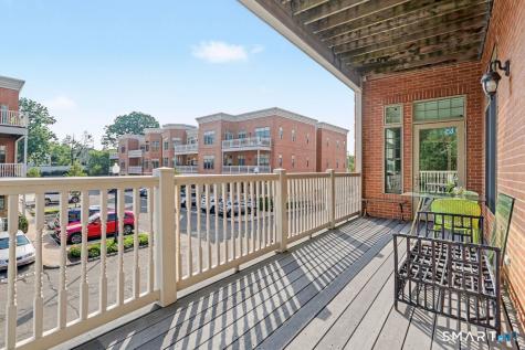 100 Stone Ridge Way Fairfield CT 06824