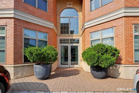 100 Stone Ridge Way Fairfield CT 06824