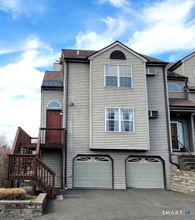10 Taft Pointe Waterbury CT 06708