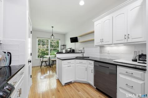 42 Bradford Walk Farmington CT 06032