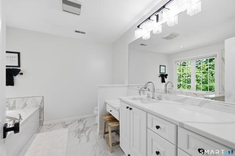 42 Bradford Walk Farmington CT 06032