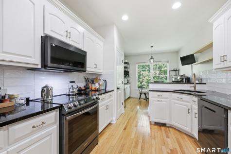 42 Bradford Walk Farmington CT 06032