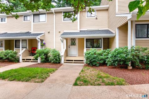 19 Wiggins Farm Drive Simsbury CT 06070