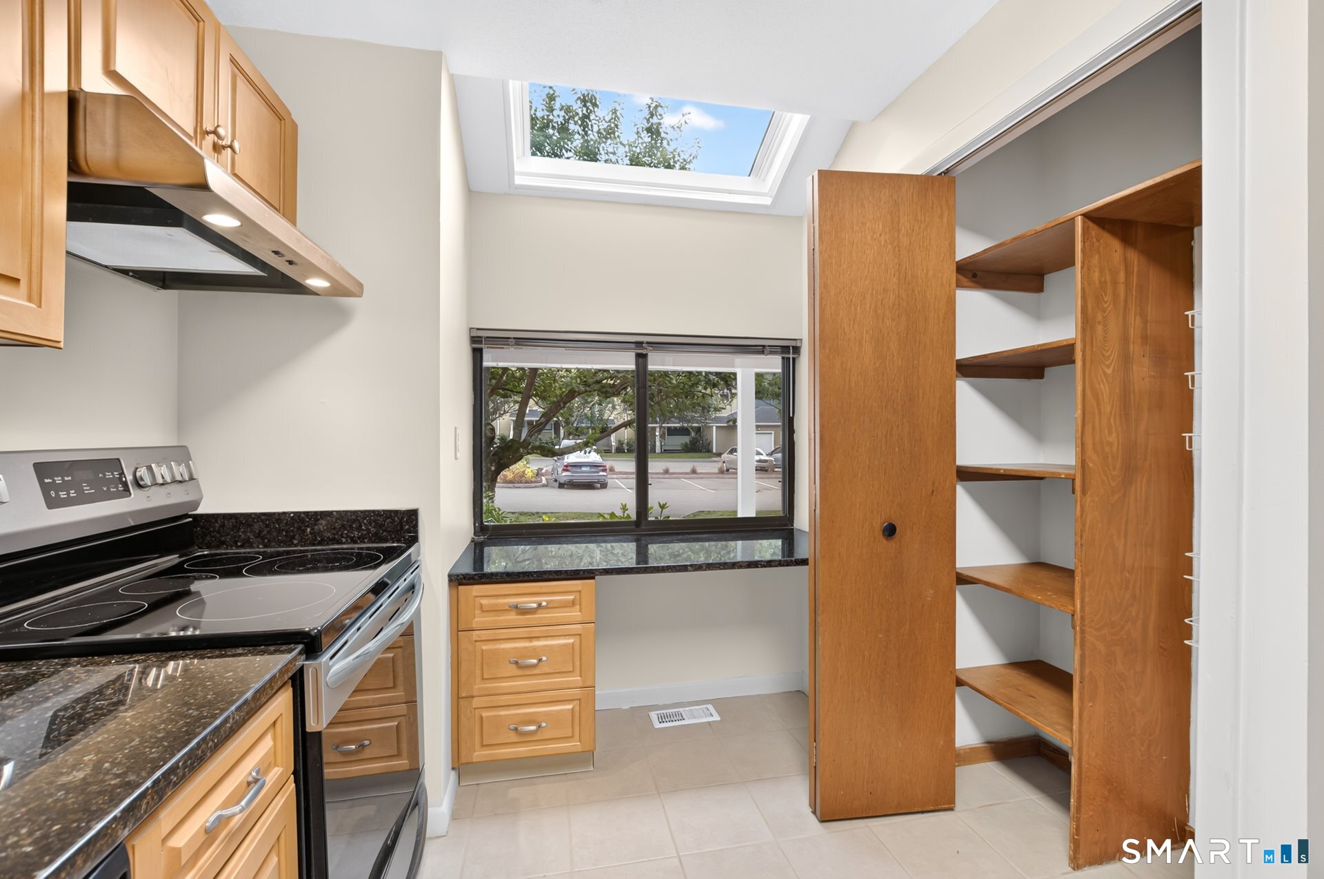 19 Wiggins Farm Drive Simsbury CT 06070