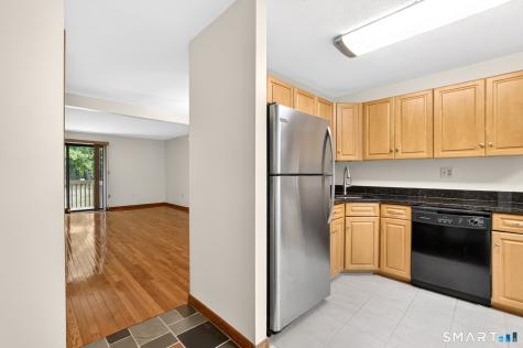 19 Wiggins Farm Drive Simsbury CT 06070