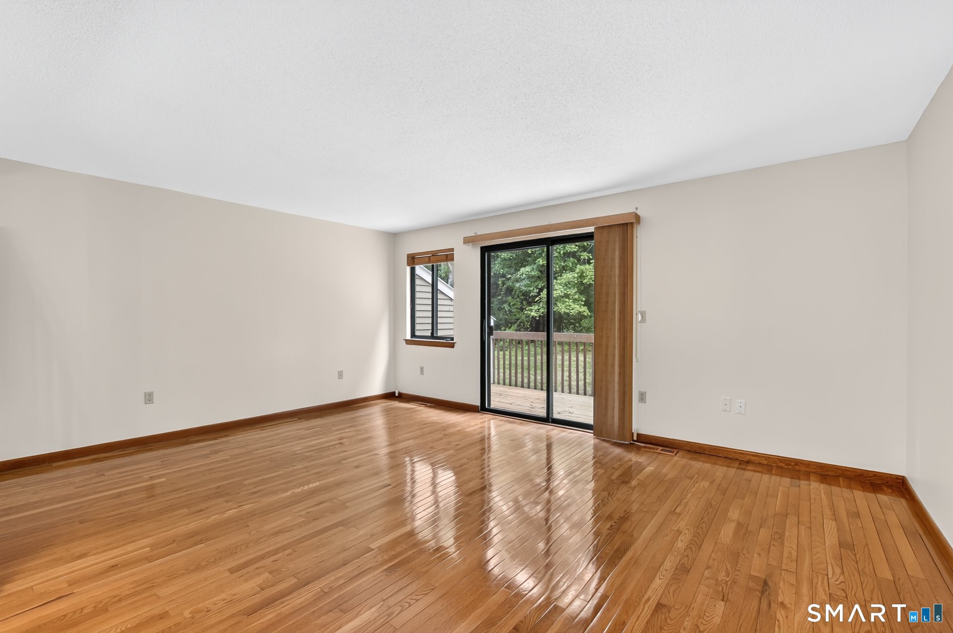 19 Wiggins Farm Drive Simsbury CT 06070