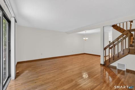 19 Wiggins Farm Drive Simsbury CT 06070