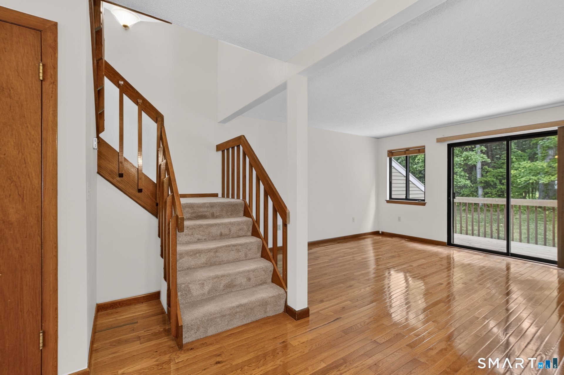 19 Wiggins Farm Drive Simsbury CT 06070