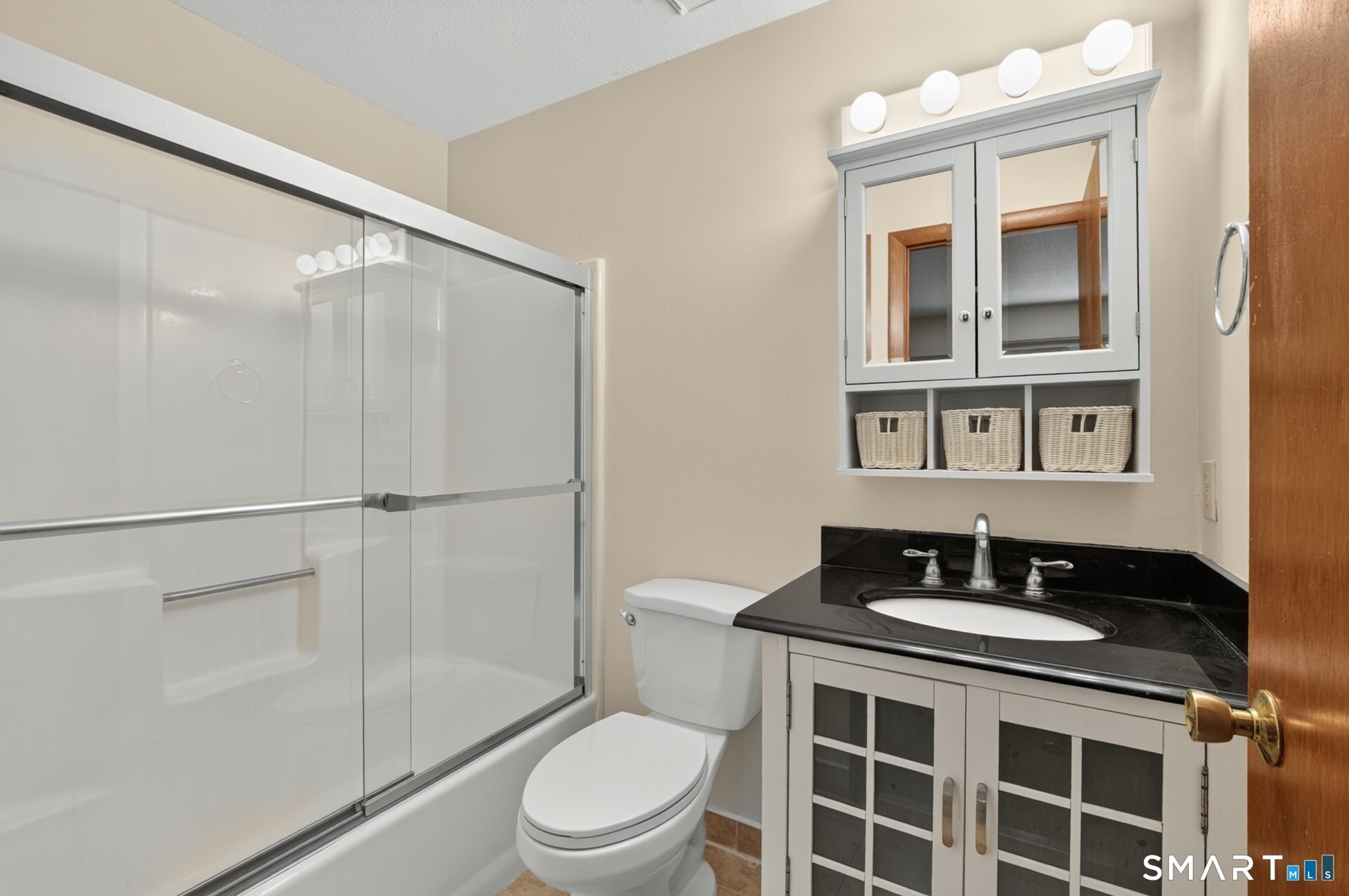 19 Wiggins Farm Drive Simsbury CT 06070