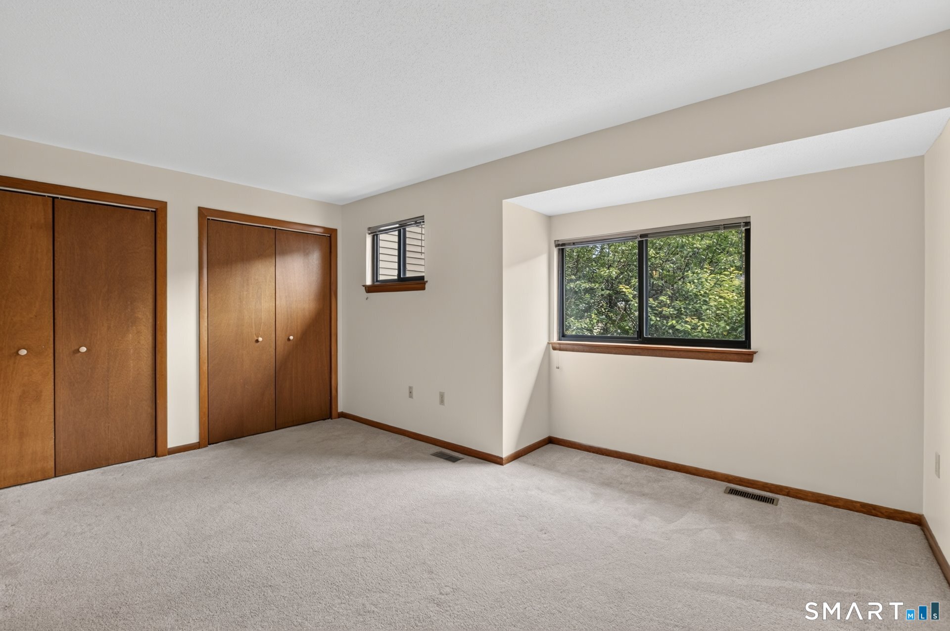 19 Wiggins Farm Drive Simsbury CT 06070